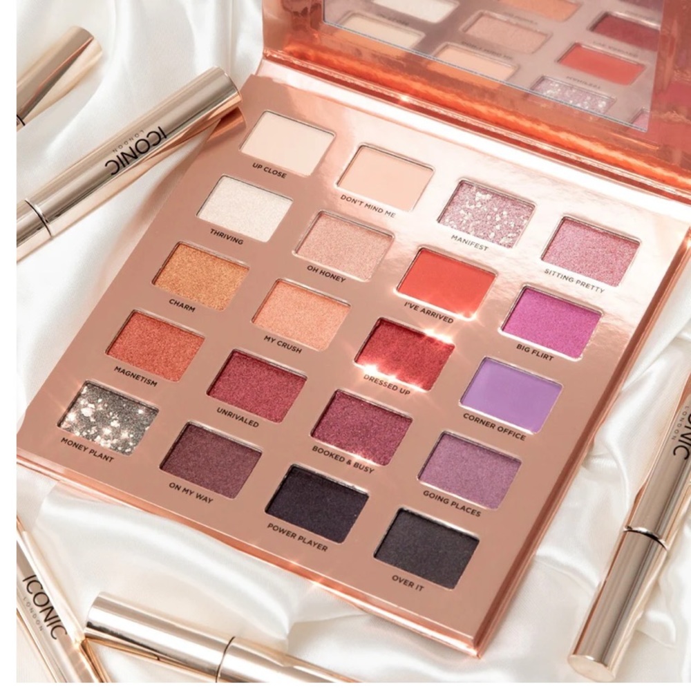 Iconic London Revolve Desk to Dance Eyeshadow Palette New in box